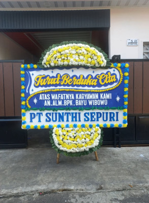 Papan Bunga Duka di Pulau Simardan