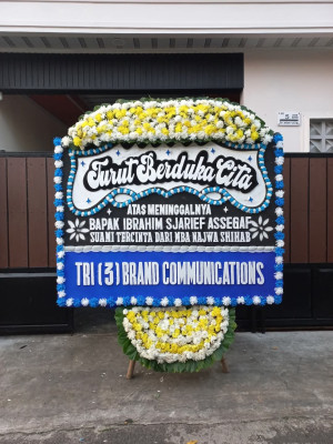 Papan Bunga Duka di Pulau Simardan
